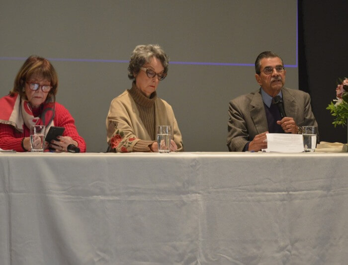 Márcia Bull; Cláudia B. S. Pacheco; Regis F. de Oliveira