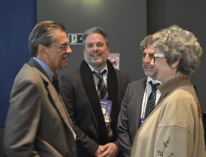 Regis F. de Oliveira; Rodrigo P. Angélico; Persio Burkinski; Cláudia B. S. Pacheco